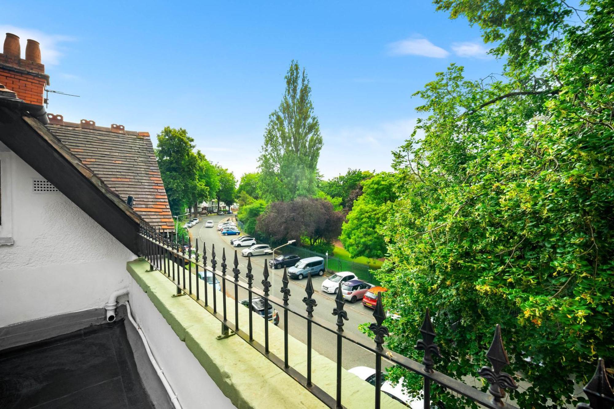 Stylish Apartment - Parking - Outdoor Terrace - Wolverhampton - Netlix - Wifi - 9Bpc Exterior foto