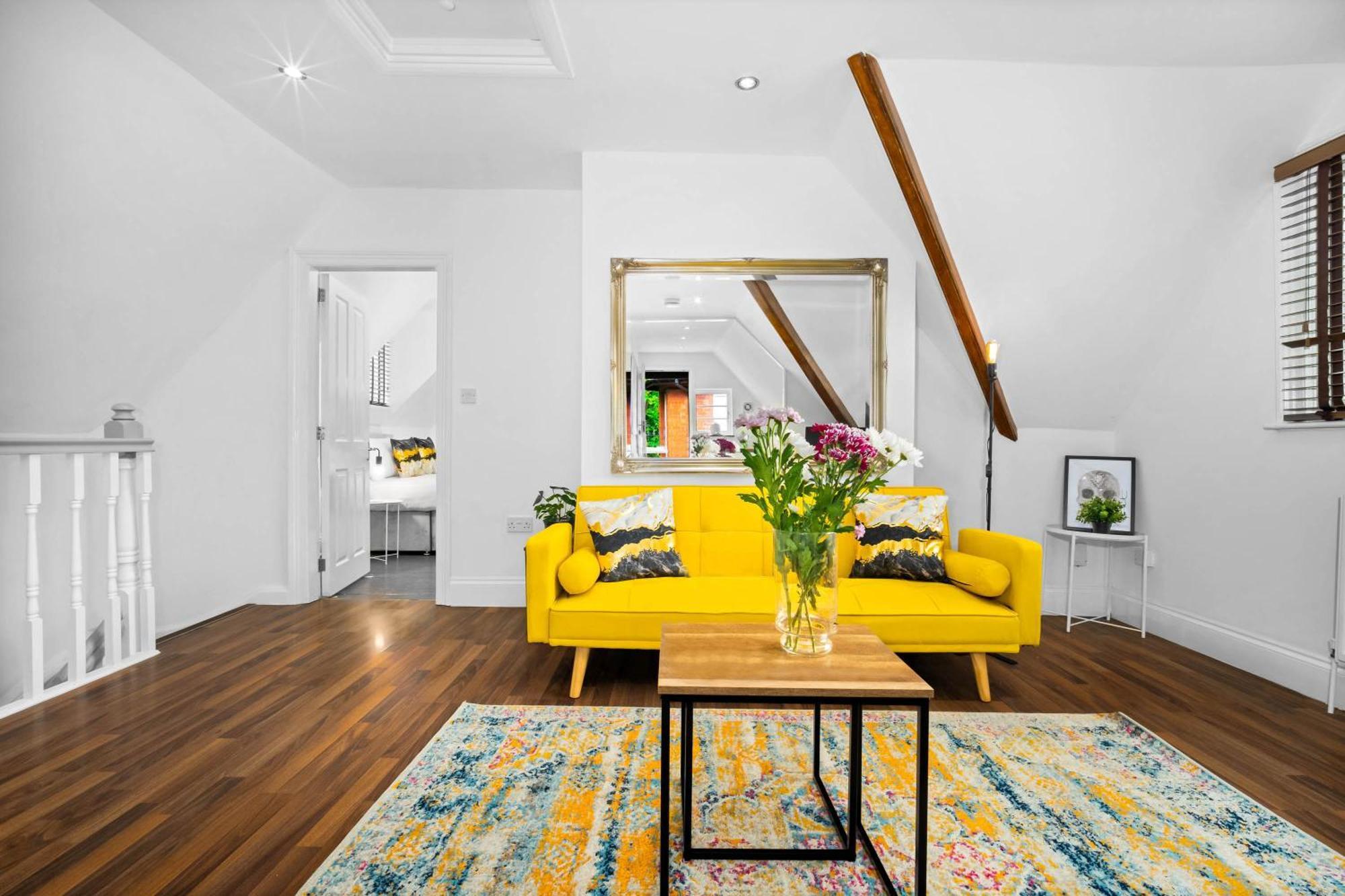 Stylish Apartment - Parking - Outdoor Terrace - Wolverhampton - Netlix - Wifi - 9Bpc Exterior foto